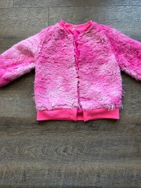 💕3/20 SHEIN Pink Ombre Faux Fur Kids Jacket